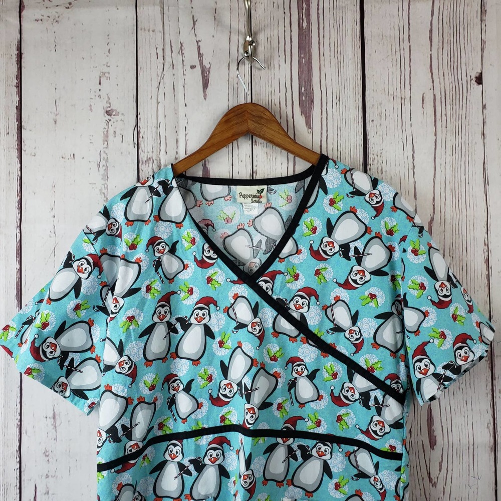 Peppermint Scrub Top Womens Size Small Christmas Snowman Short Sleeve Blue
